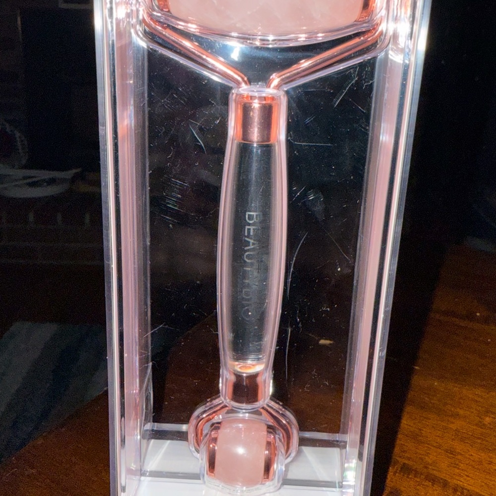 Beautiroll Rose Quartz Facial Roller